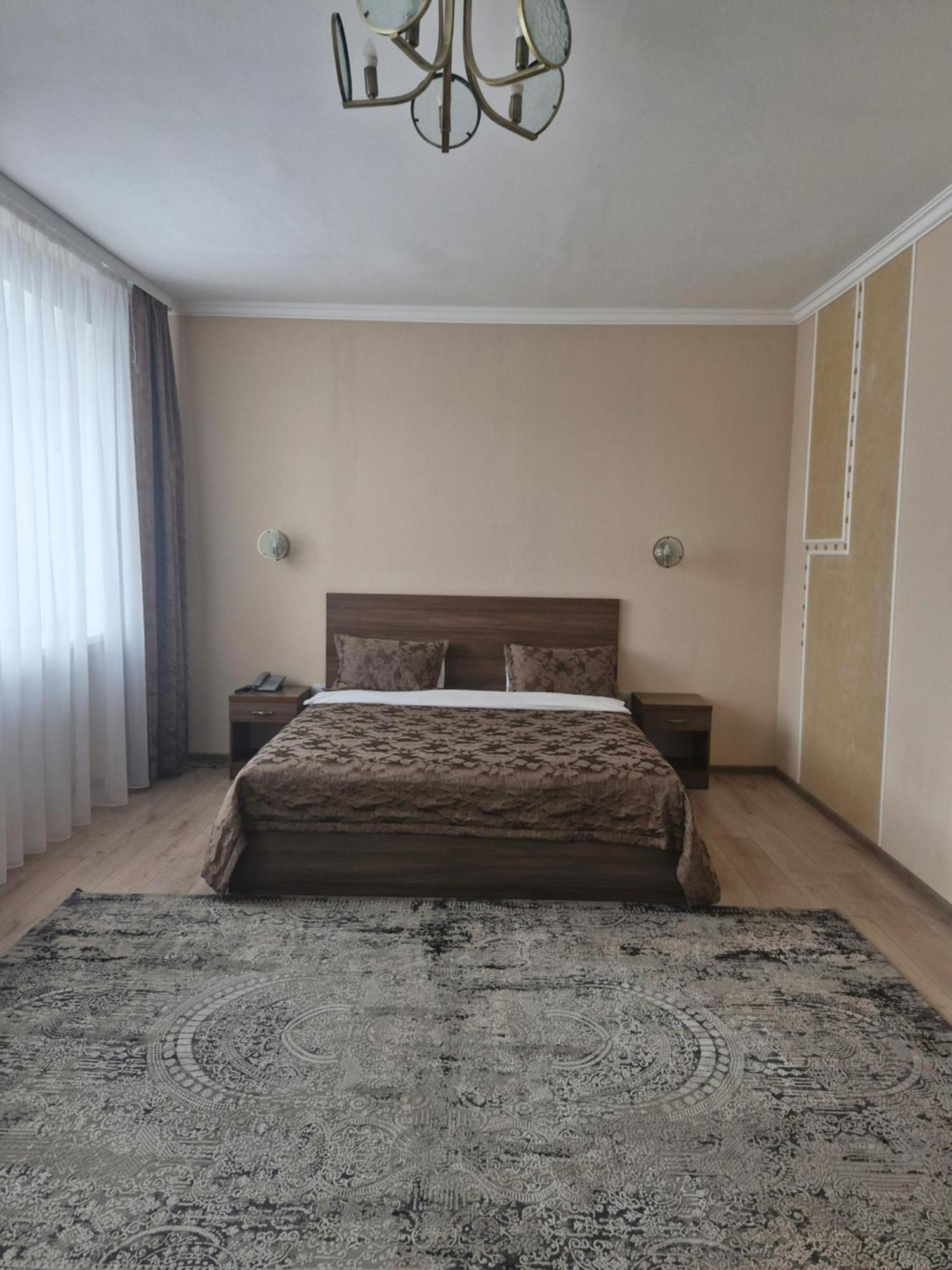 Nurtau Hotel Pavlodar Bagian luar foto