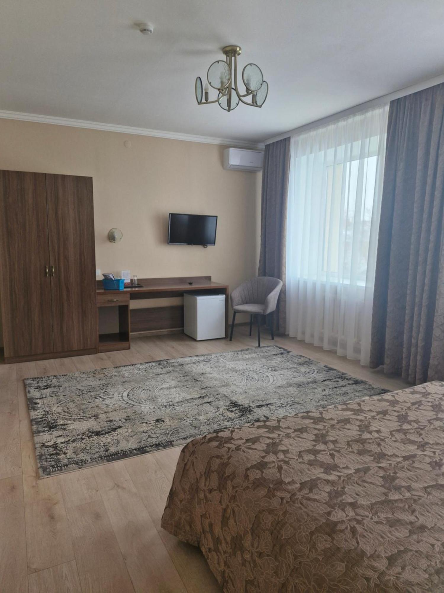 Nurtau Hotel Pavlodar Bagian luar foto